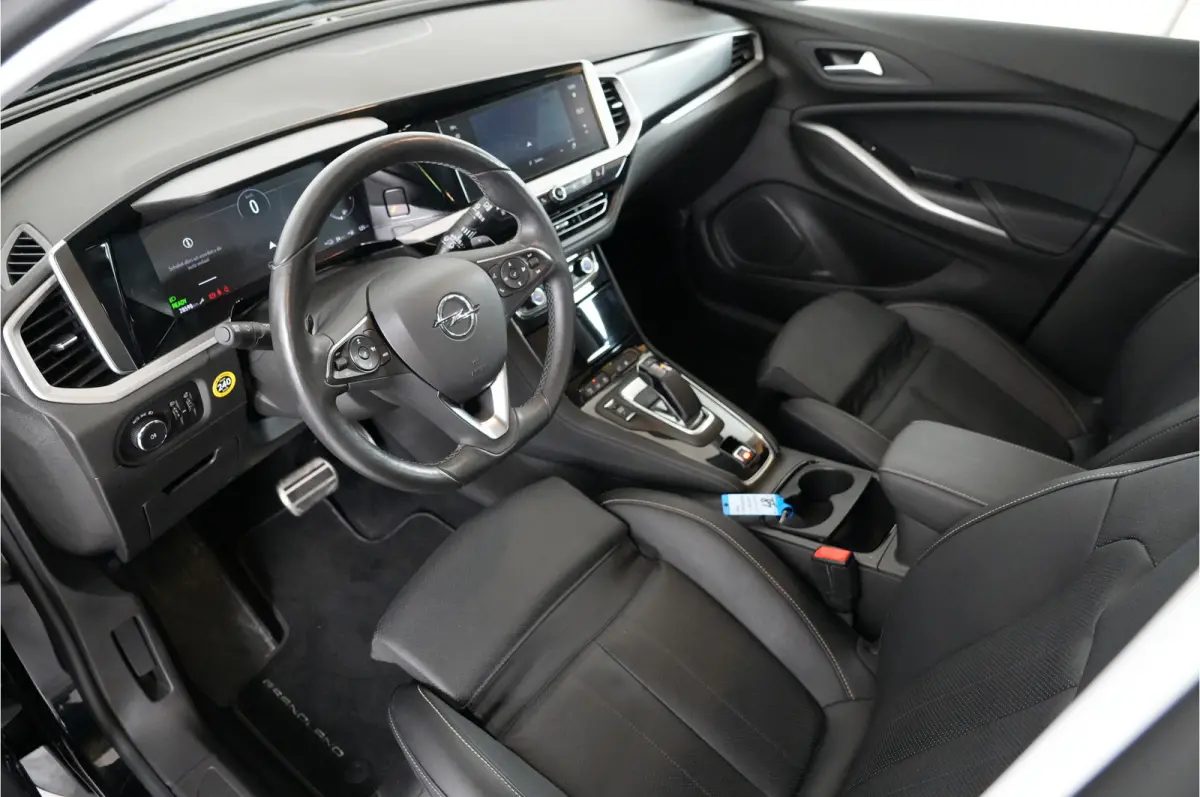 1.6 Turbo GS Line 225 pk PHEV | SOH 100% | Trekhaak | Leder | 360 Cam | Stl. verw./verk. | El. achterklep  | Adaptive Cruise |
