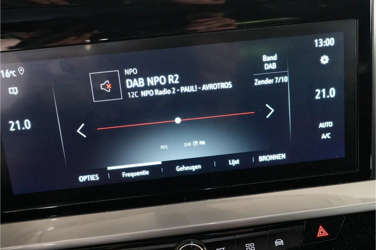 1.2 Turbo GS Line 136pk MHEV | Trekhaak | Virtual | Camera | Navi |