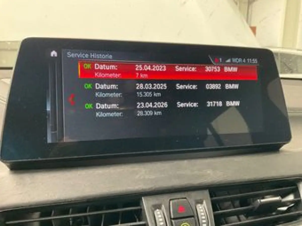 xDrive25e High Executive 220 pk PHEV | M-Sport | Trekhaak | Soh 94% | HUD | Adaptive Cruise | Camera | Stl. verw. |