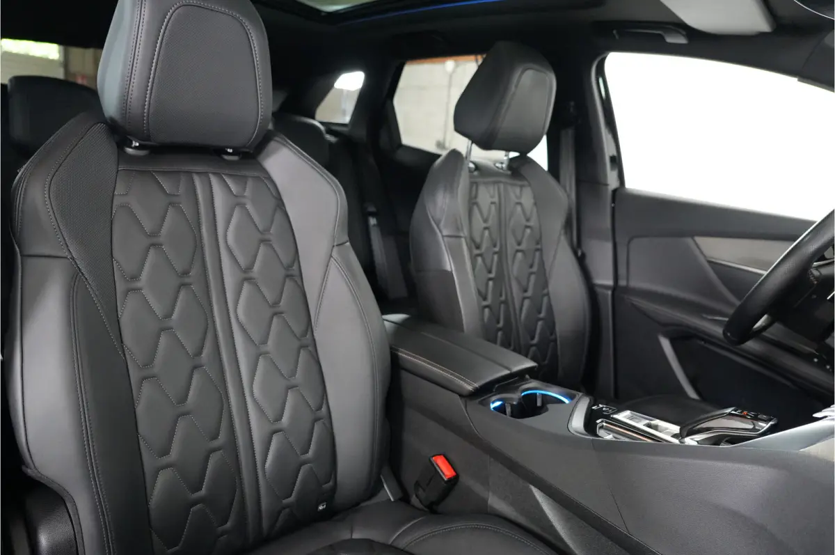 1.6 HYbrid4 300 pk GT Pack Business | Pano | Leder | Massage |