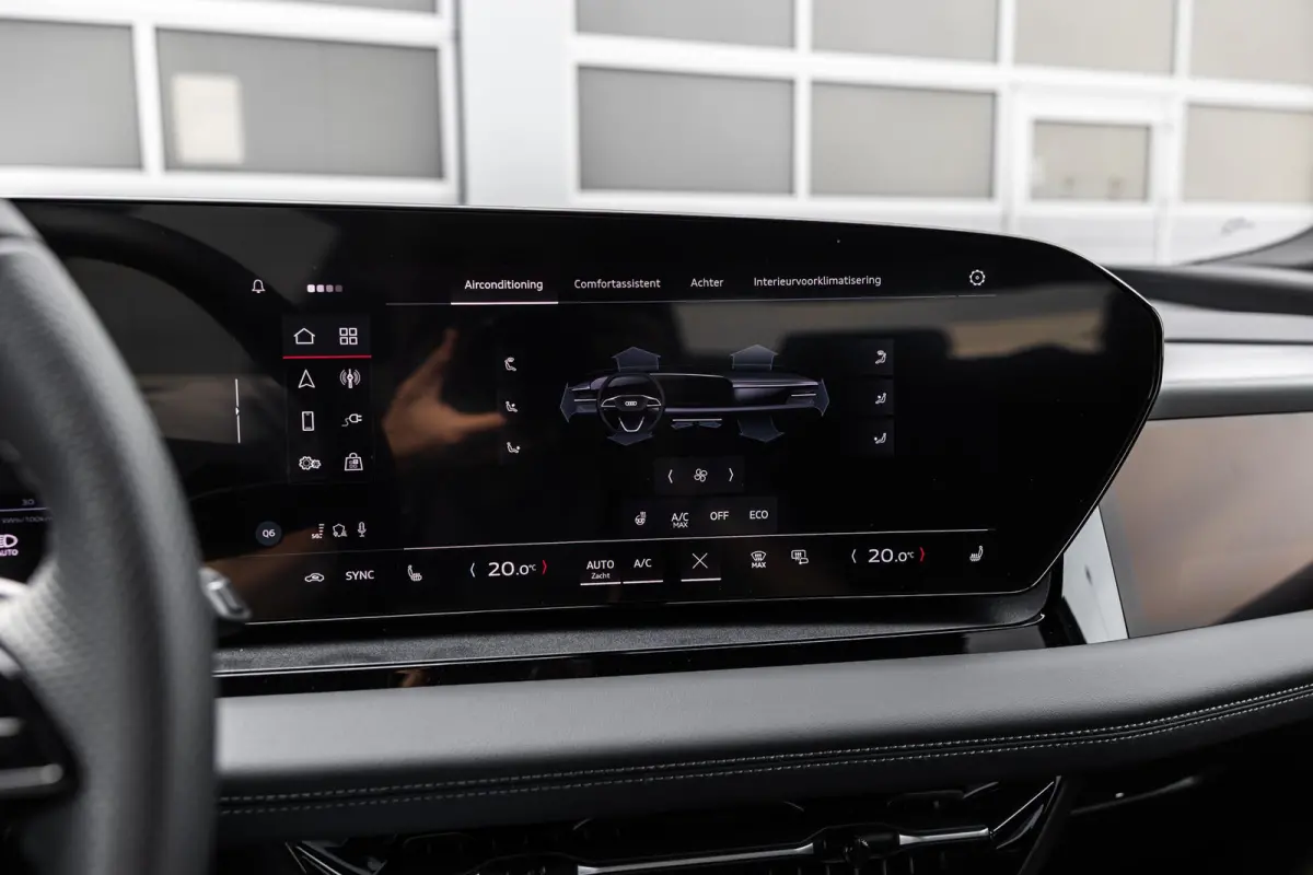 306pk S edition performance 100 kWh | Tech Pro Pakket | Trekhaak Pakket