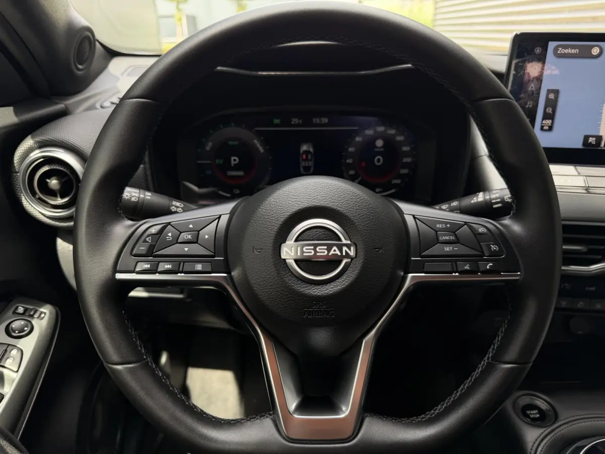 1.6 Hybrid N-Connecta | Achteruitijcamera | Parkeersensoren voor- en achter | Climate control | Navi | Apple/Android Carplay | Keyless entry/start | Digital dashboard | LMV