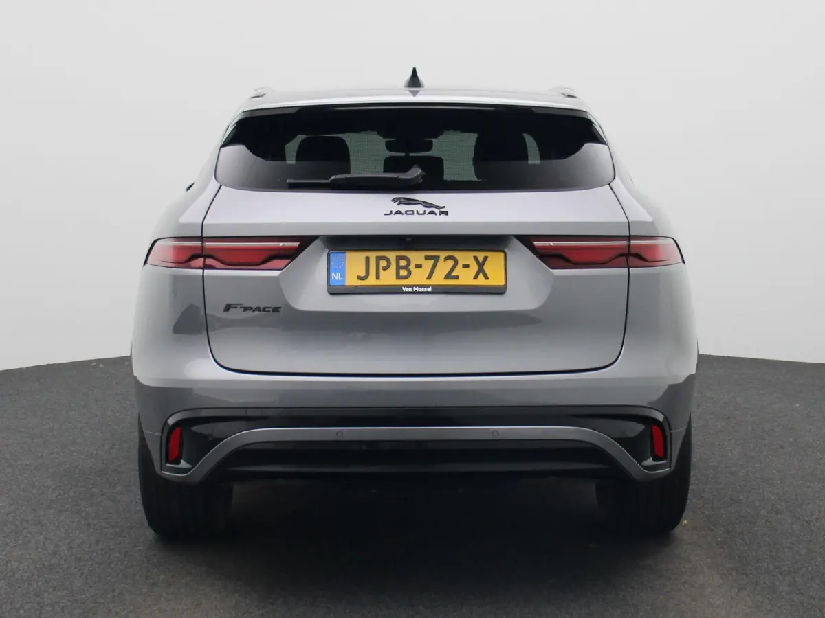 2.0 P250 R-Dynamic SE | LEER | MERIDIAN AUDIO | CAMERA | NAVIGATIE