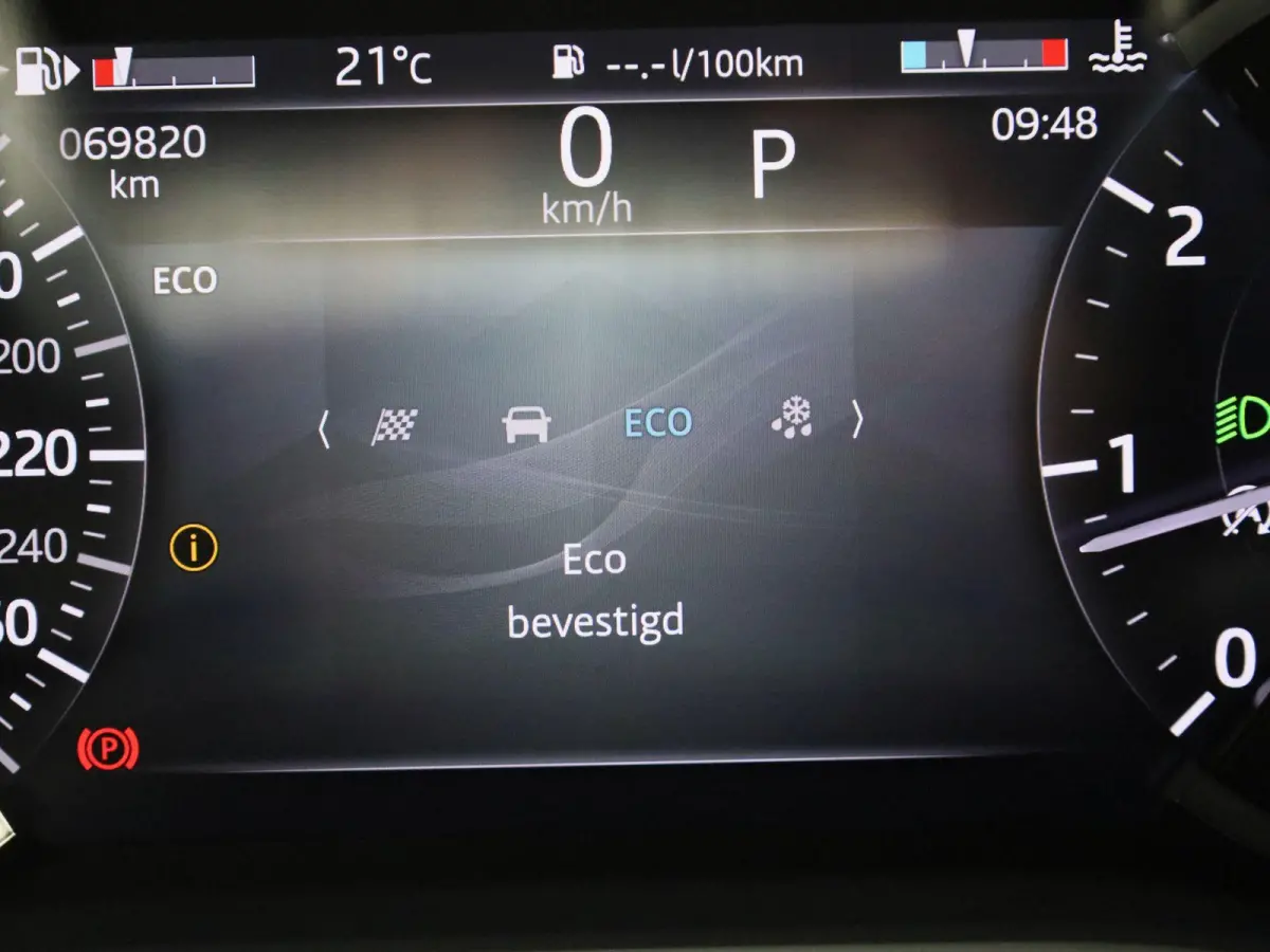 2.0 P250 R-Dynamic SE | LEER | MERIDIAN AUDIO | CAMERA | NAVIGATIE