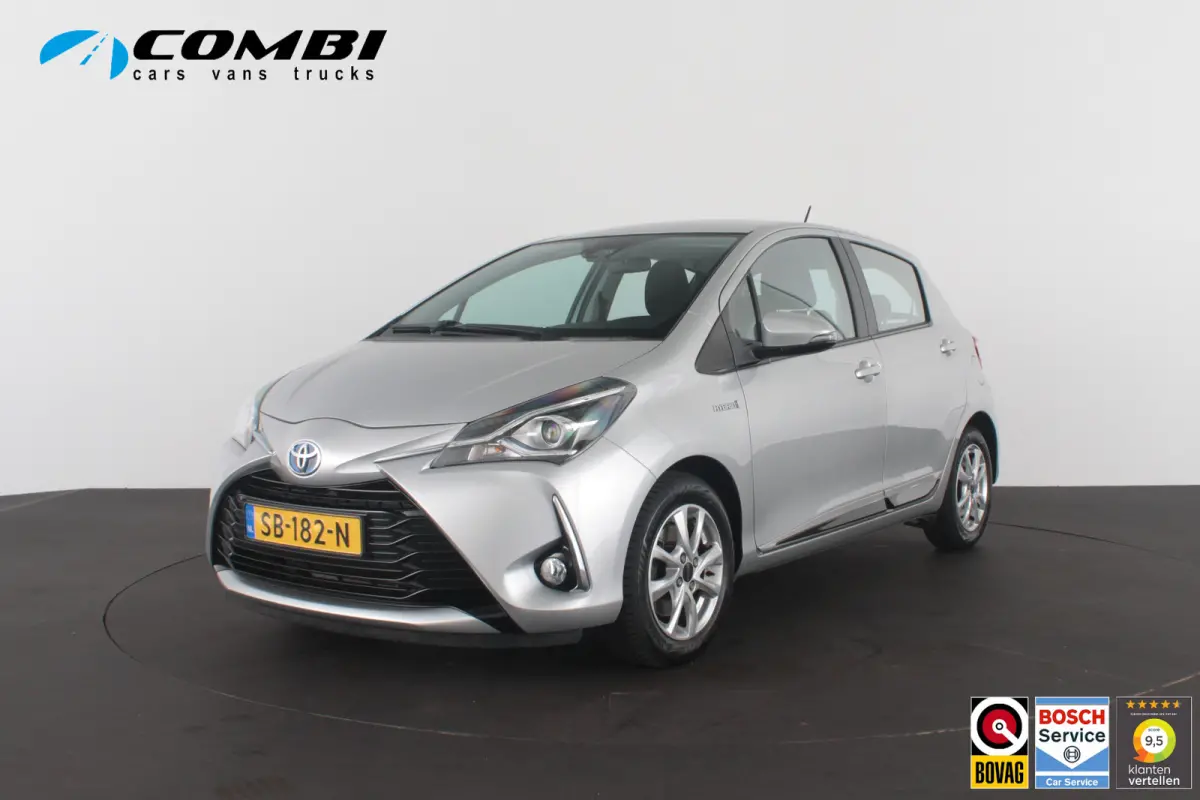 1.5 Hybrid Design > Automaat/Navi/Cruise/All season banden/Goed onderhouden!