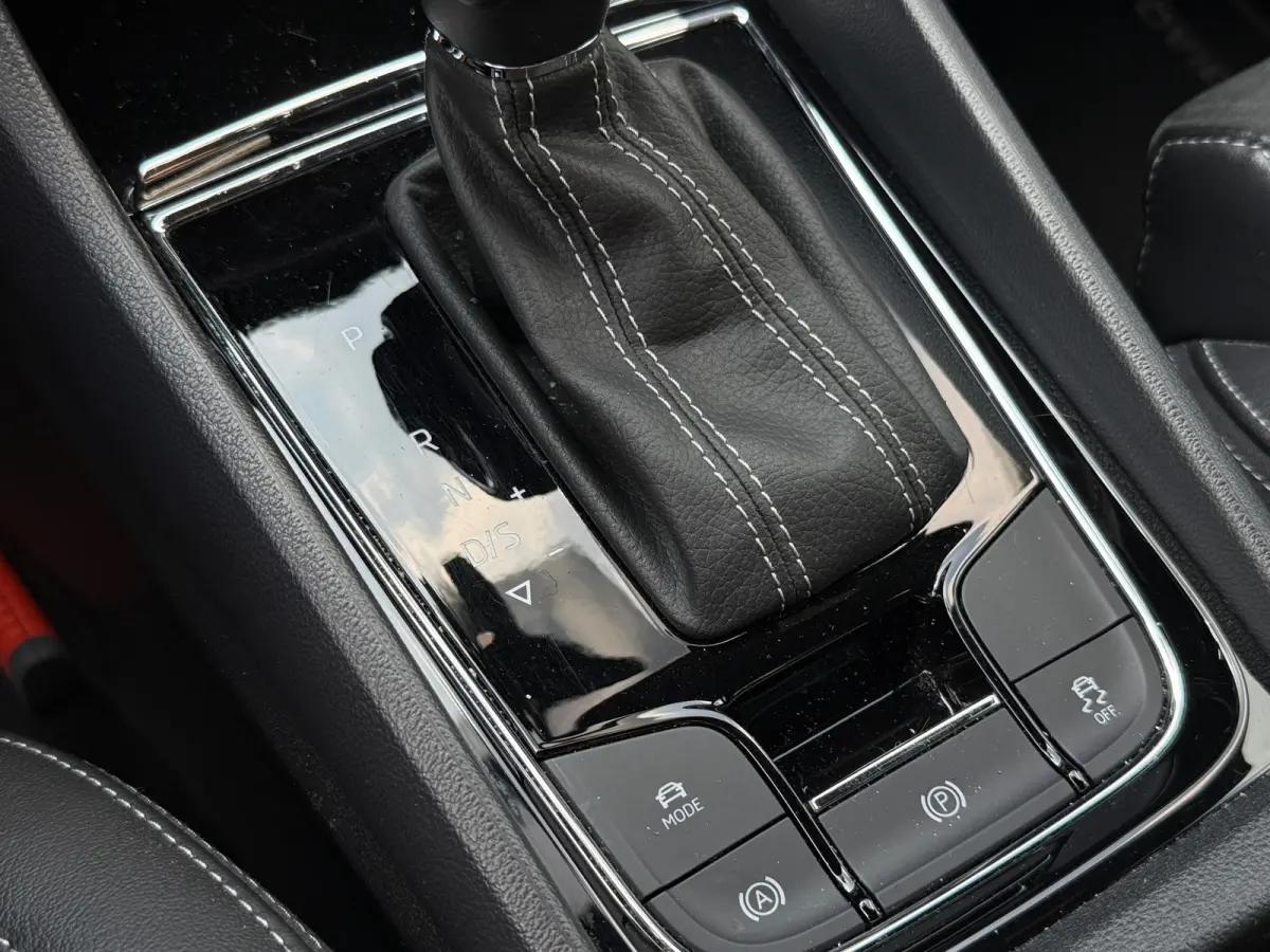 1.5 TSI DSG Sportline Memory|Carplay|Camera|Dealer Onderhouden