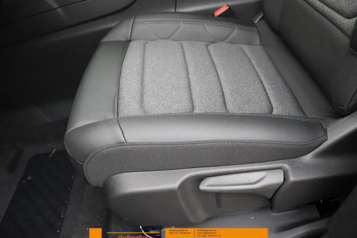 1.6 Plug-in Hybrid 225pk Max met €10000 korting