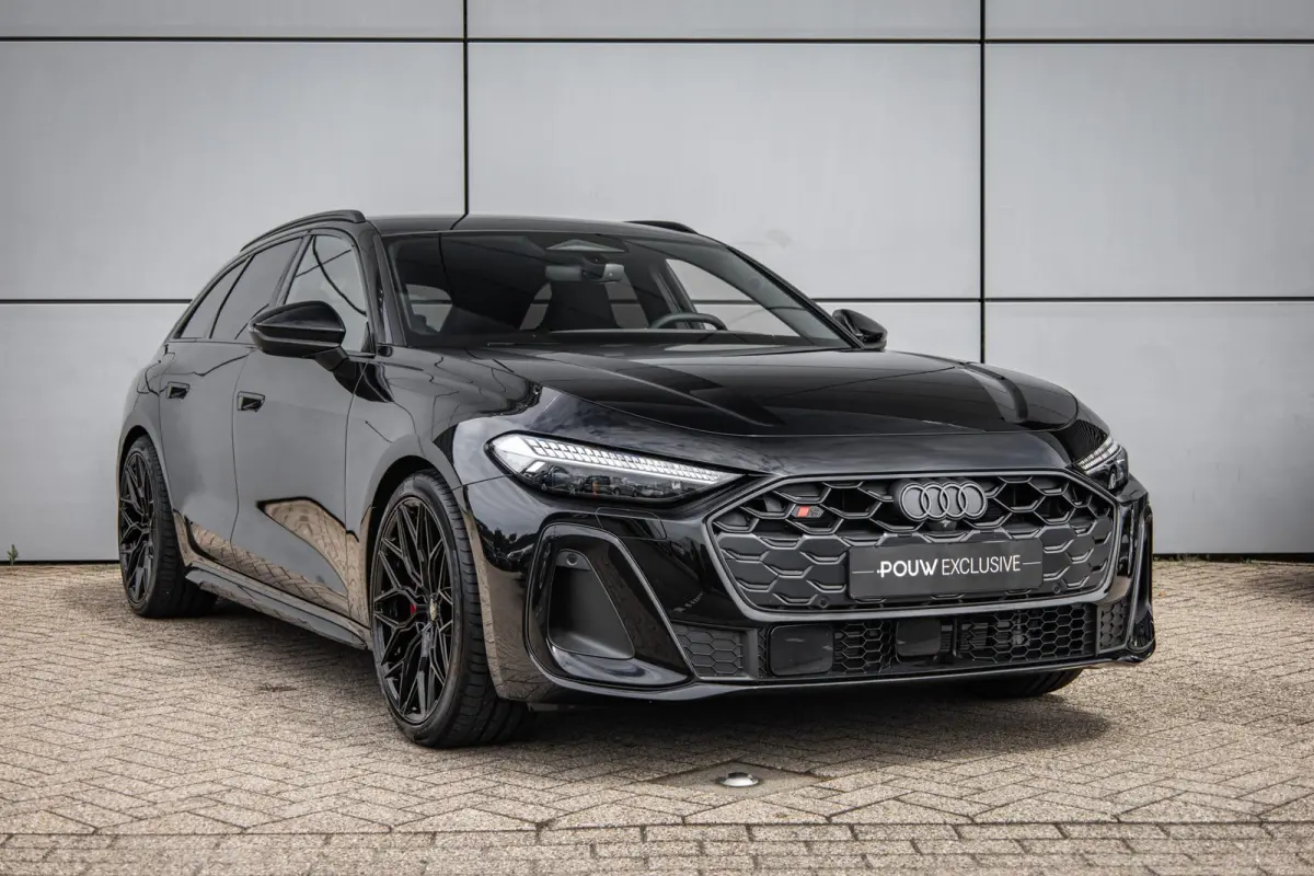 Avant 2.0 367pk quattro S edition Competition | 20" Velgen | S5 Uitlaat | Panoramadak | Trekhaak