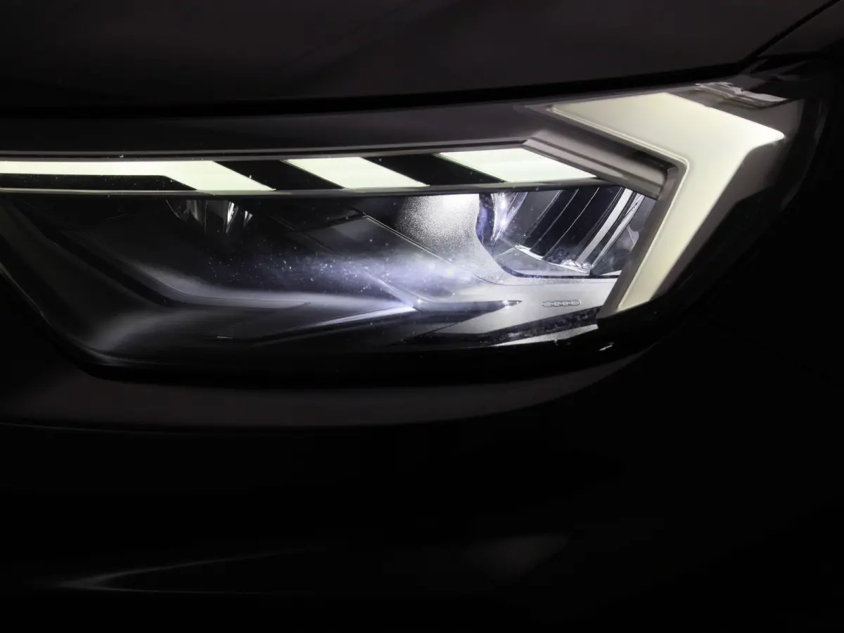 35 TFSI S edition | S-LINE INTERIEUR - EXTERIEUR | AUTOMAAT | APPLE CARPLAY - ANDROID AUTO | CRUISE CONTROL | AIRCO | LICHTMETALEN VELGEN | DIGITAL COCKPIT | LED VERLICHTING |