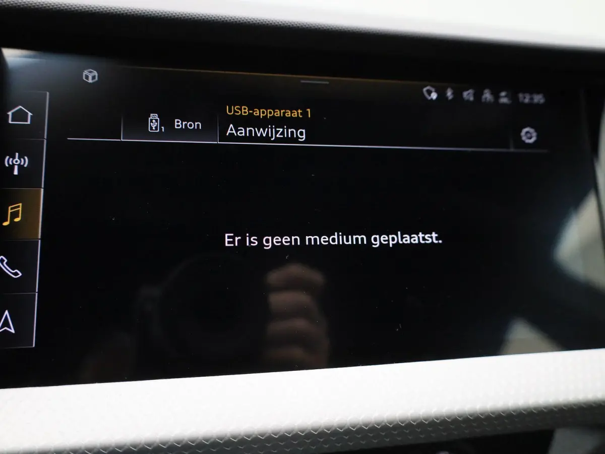 35 TFSI S edition | S-LINE INTERIEUR - EXTERIEUR | AUTOMAAT | APPLE CARPLAY - ANDROID AUTO | CRUISE CONTROL | AIRCO | LICHTMETALEN VELGEN | DIGITAL COCKPIT | LED VERLICHTING |