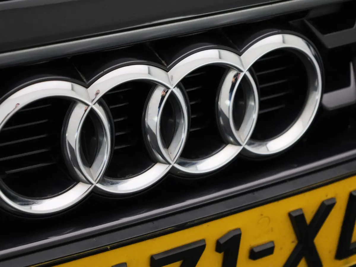 35 TFSI S edition | S-LINE INTERIEUR - EXTERIEUR | AUTOMAAT | APPLE CARPLAY - ANDROID AUTO | CRUISE CONTROL | AIRCO | LICHTMETALEN VELGEN | DIGITAL COCKPIT | LED VERLICHTING |