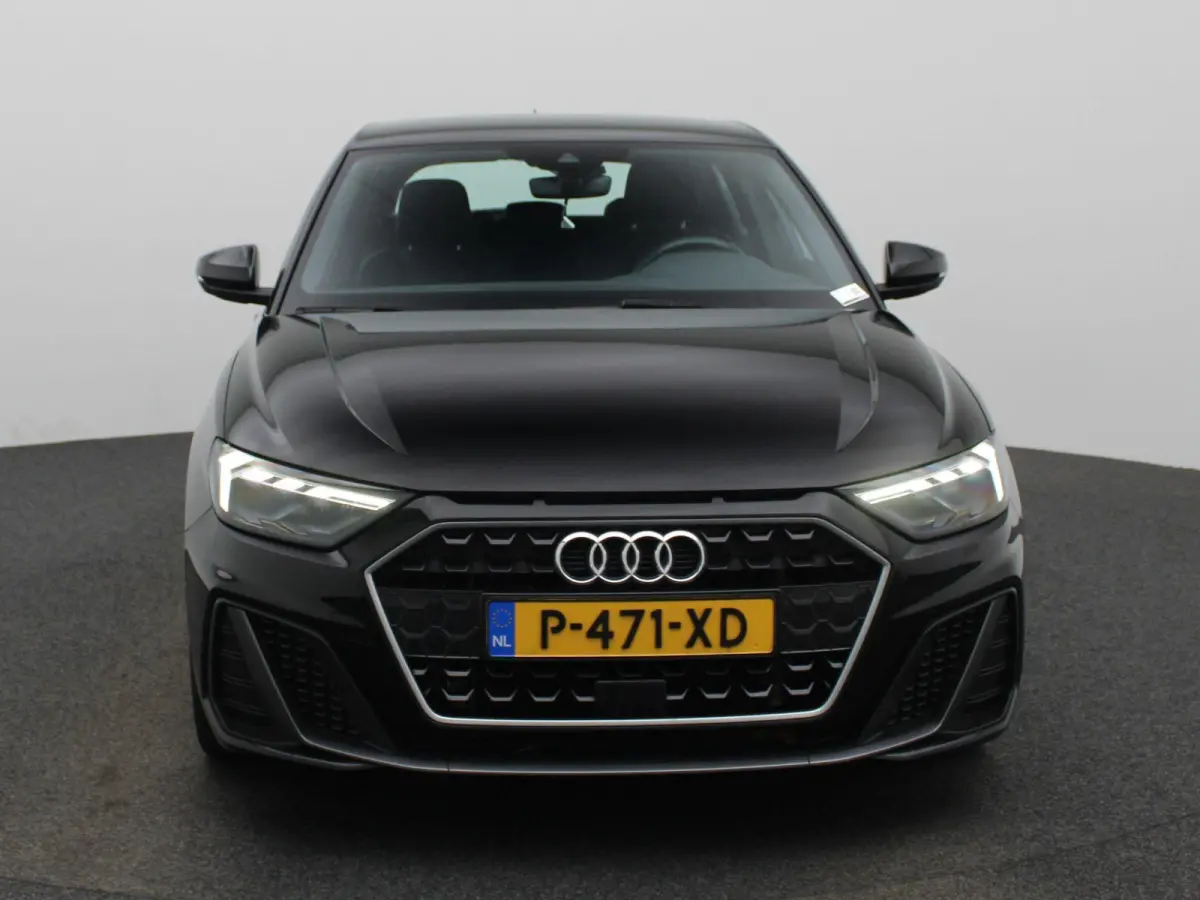 35 TFSI S edition | S-LINE INTERIEUR - EXTERIEUR | AUTOMAAT | APPLE CARPLAY - ANDROID AUTO | CRUISE CONTROL | AIRCO | LICHTMETALEN VELGEN | DIGITAL COCKPIT | LED VERLICHTING |