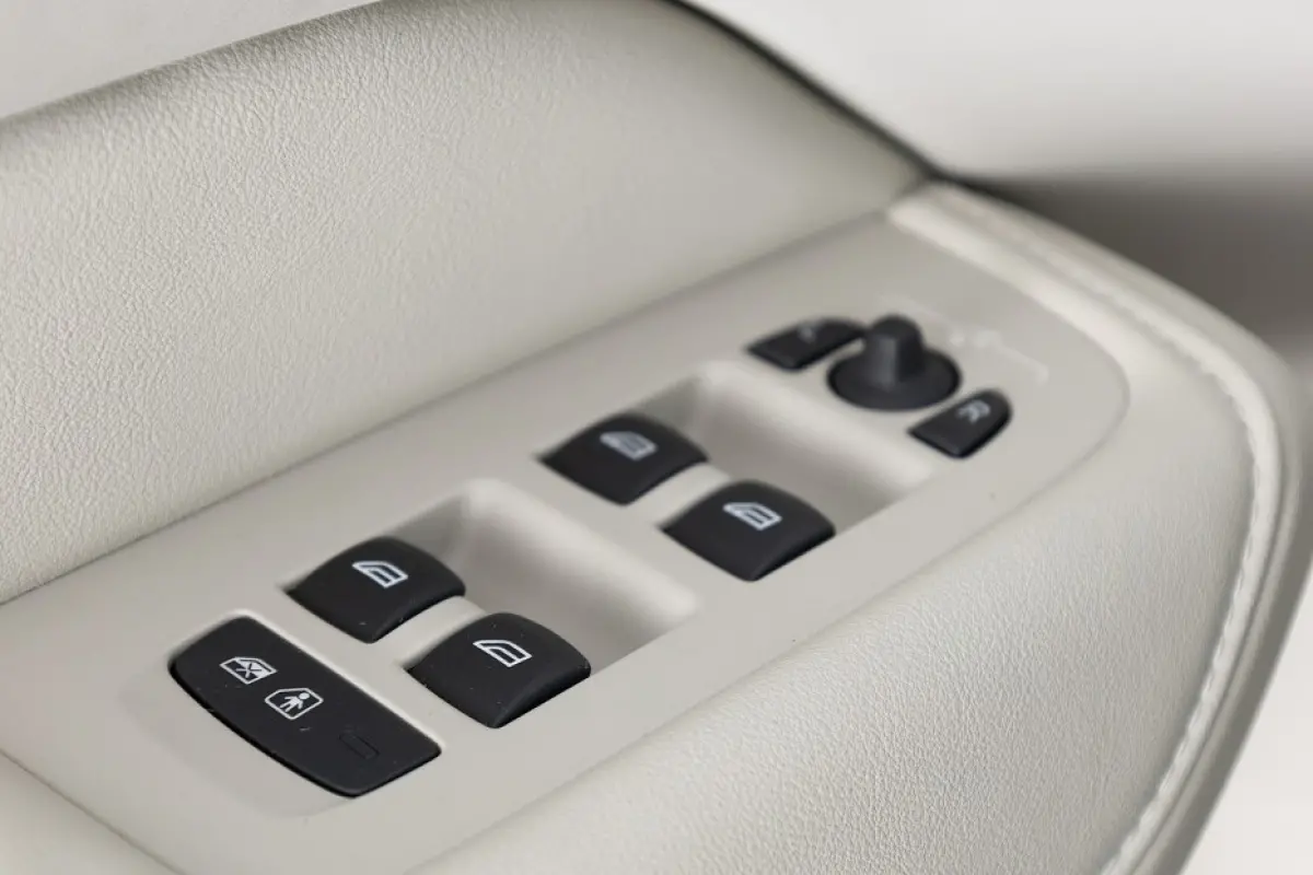 2.0 T6 Plug-in hybrid AWD Core Bright | PANORAMADAK | LEDER