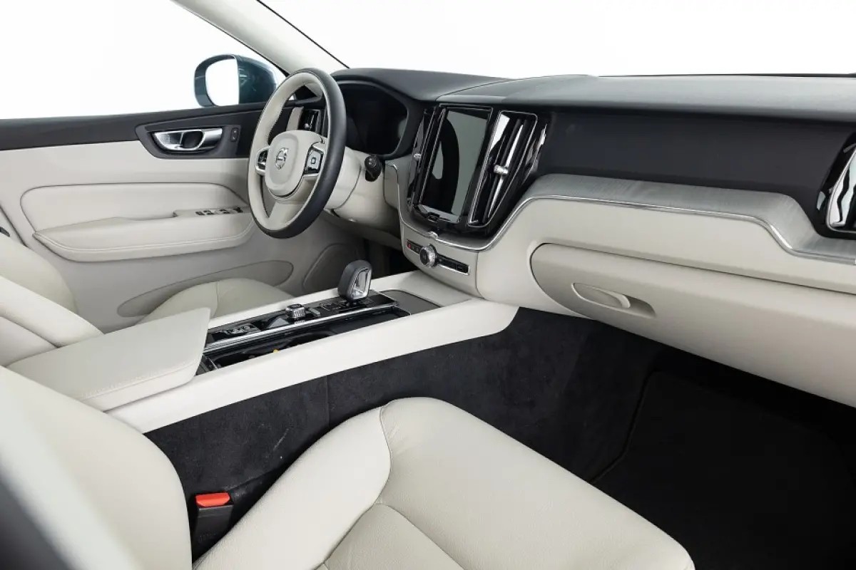2.0 T6 Plug-in hybrid AWD Core Bright | PANORAMADAK | LEDER