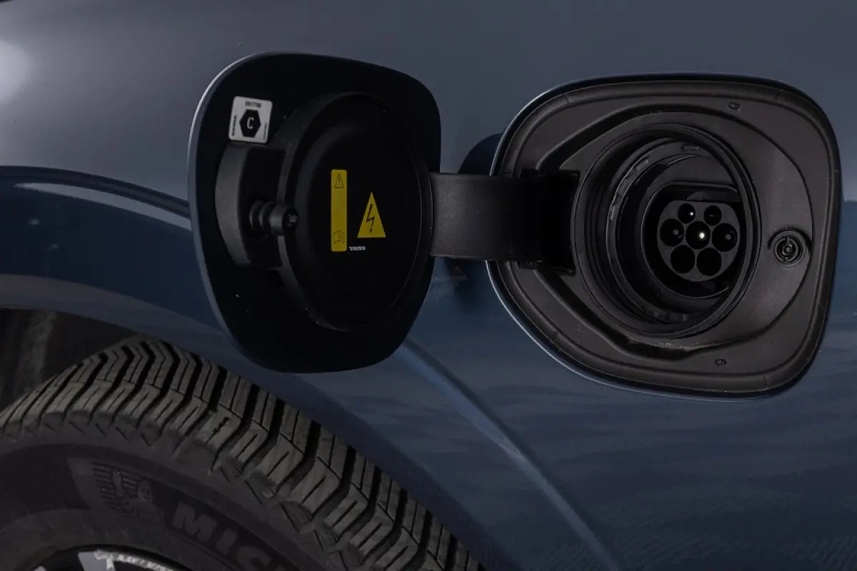 2.0 T6 Plug-in hybrid AWD Core Bright | PANORAMADAK | LEDER