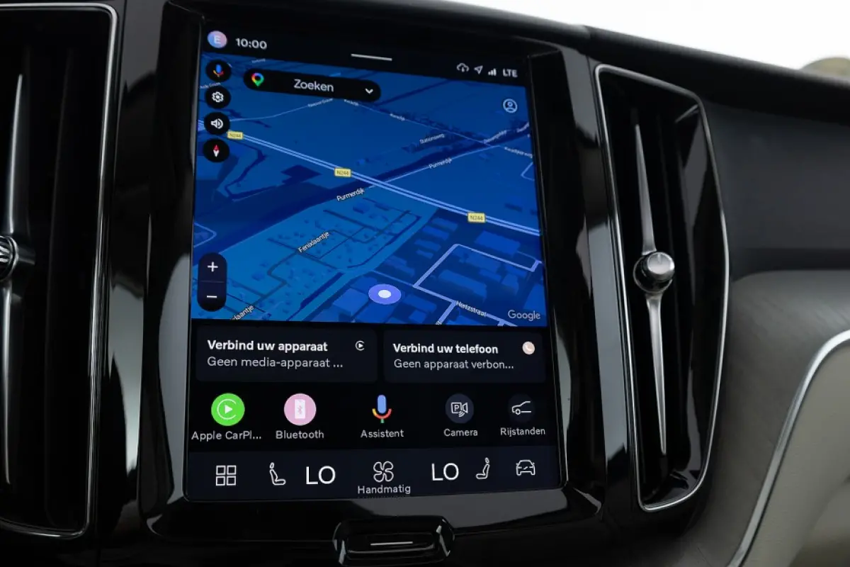 2.0 T6 Plug-in hybrid AWD Core Bright | PANORAMADAK | LEDER