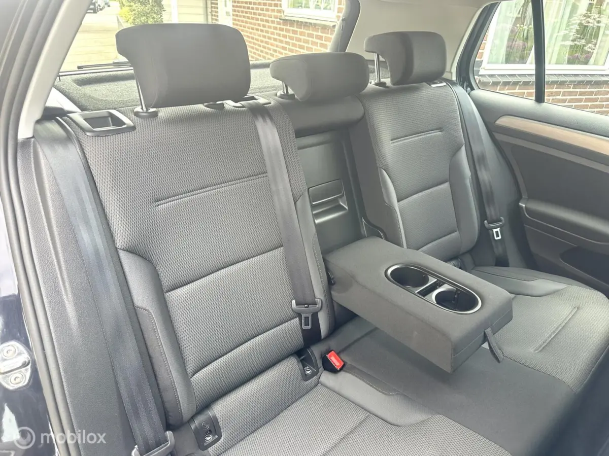 1.0 TSI 116PK Comfortline CLIMATE CONTROLE CARPLAY NAVIGATIE PARKEERSENSOREN ZEER NETTE AUTO!!