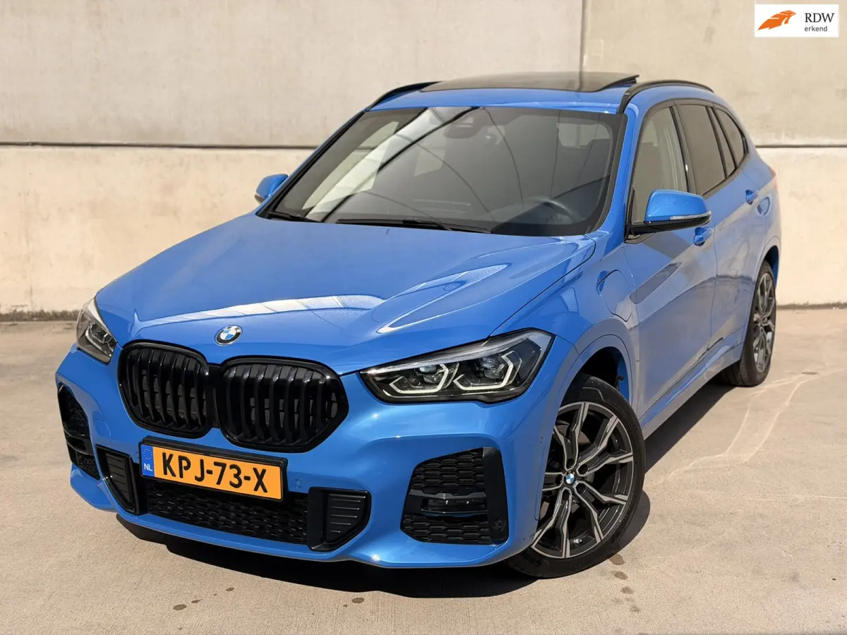 XDrive25e M Sport Pano Leder H/K HUD Trekh 19' Shadowline