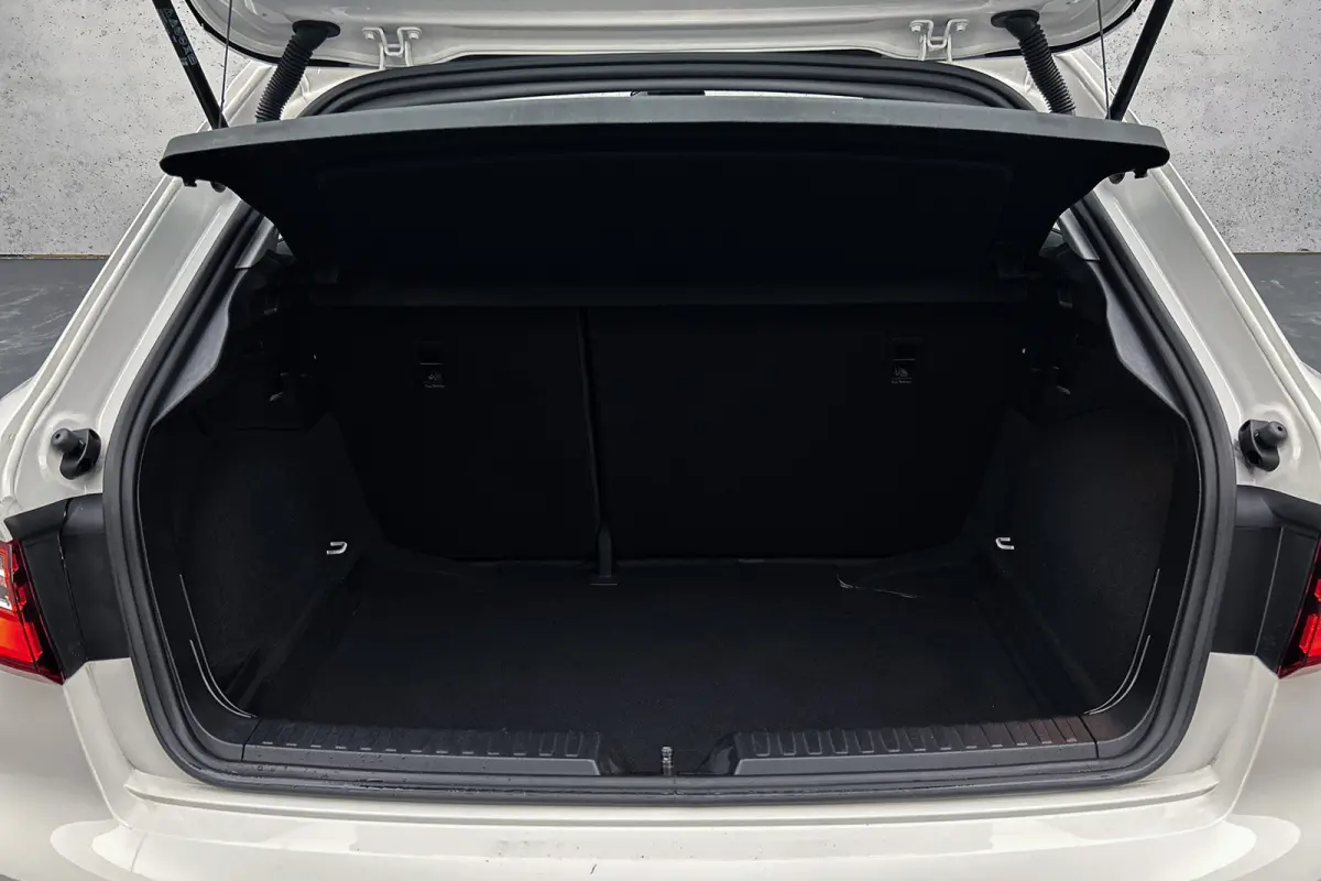 25 TFSI Pro Line | Cruise control | Digitaal display | Airco