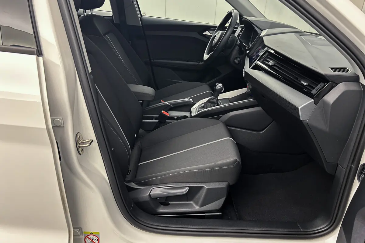 25 TFSI Pro Line | Cruise control | Digitaal display | Airco