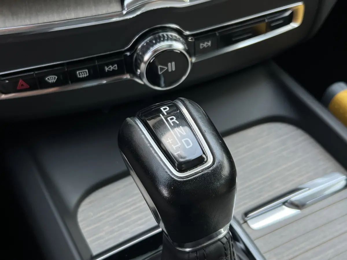 2.0 T5 Inscription | Pano | Leder | Pilot Assist