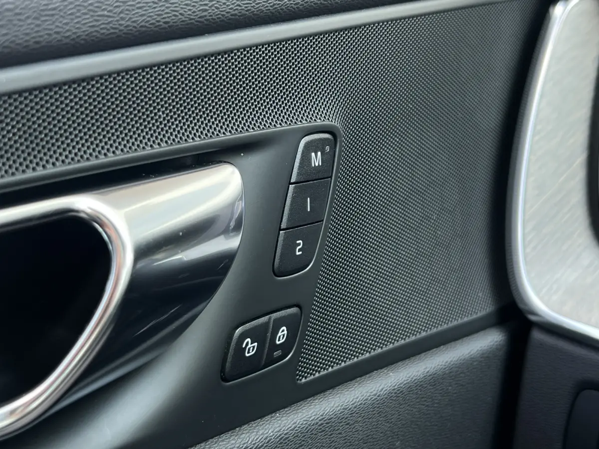 2.0 T5 Inscription | Pano | Leder | Pilot Assist