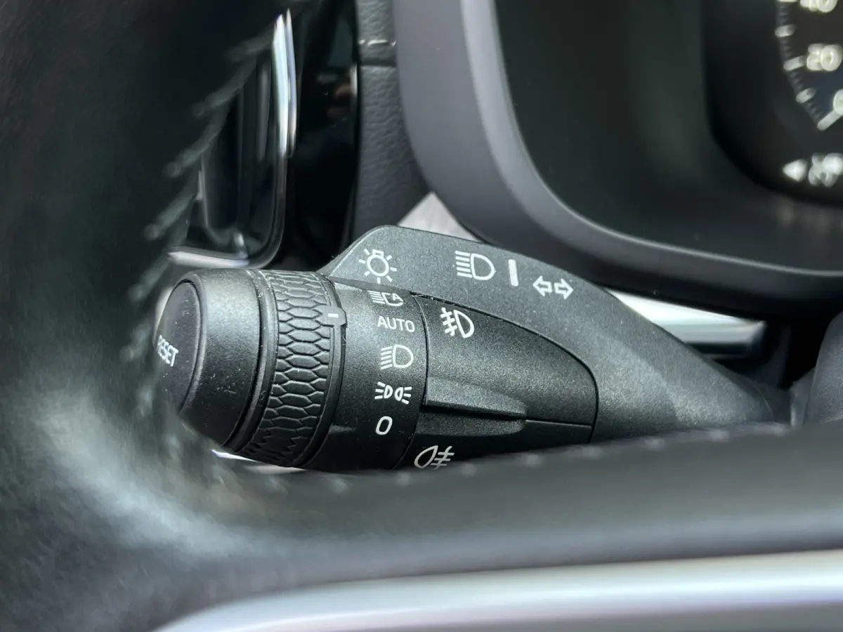 2.0 T5 Inscription | Pano | Leder | Pilot Assist