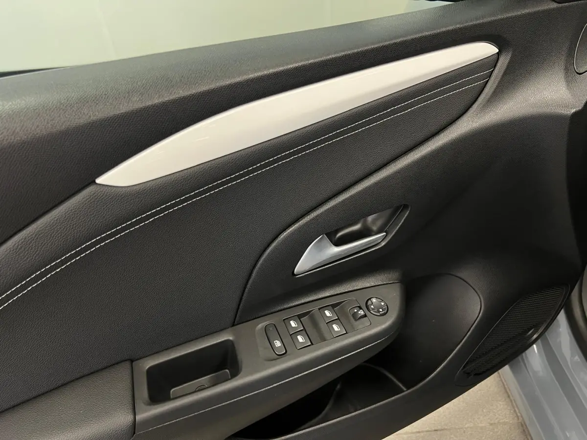 1.2T GS-LINE / 145PK HYBRID AUTOMAAT / NAVI / STOEL-STUURVERW. / KEYLESS /