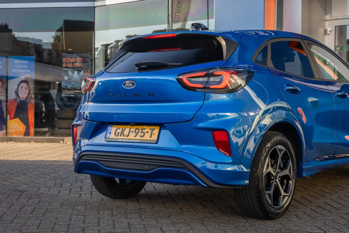 1.0 EcoBoost ST-Line | Camera | Stoel/stuur/voorruit verwarming | Cruise adaptief | Dodehoekdetectie | Apple Carplay/Android Auto | Full-LED | Achteruitrijcamera | Airco (automatisch) | Appl