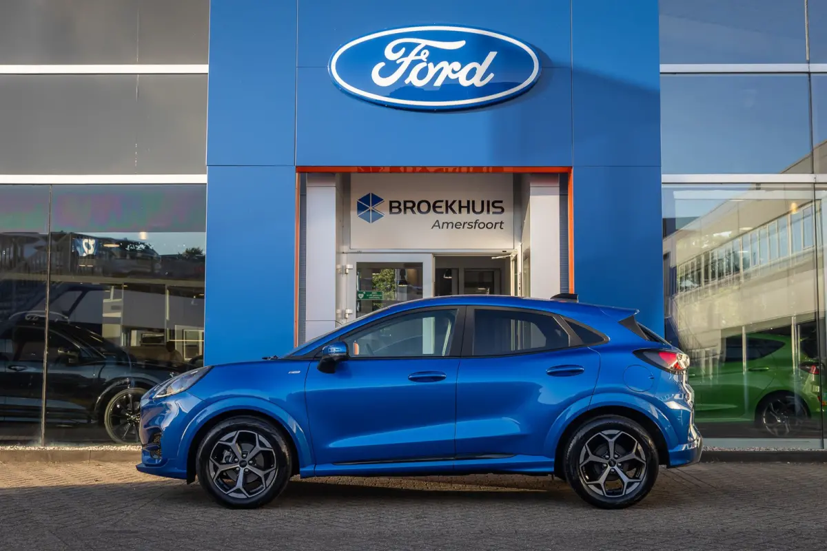 1.0 EcoBoost ST-Line | Camera | Stoel/stuur/voorruit verwarming | Cruise adaptief | Dodehoekdetectie | Apple Carplay/Android Auto | Full-LED | Achteruitrijcamera | Airco (automatisch) | Appl