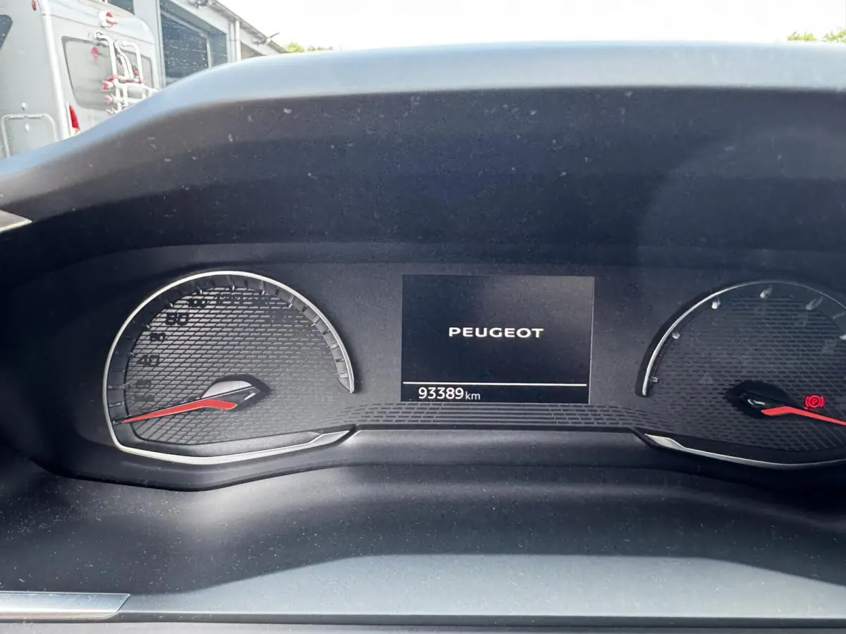 1.2 PureTech Allure Pack