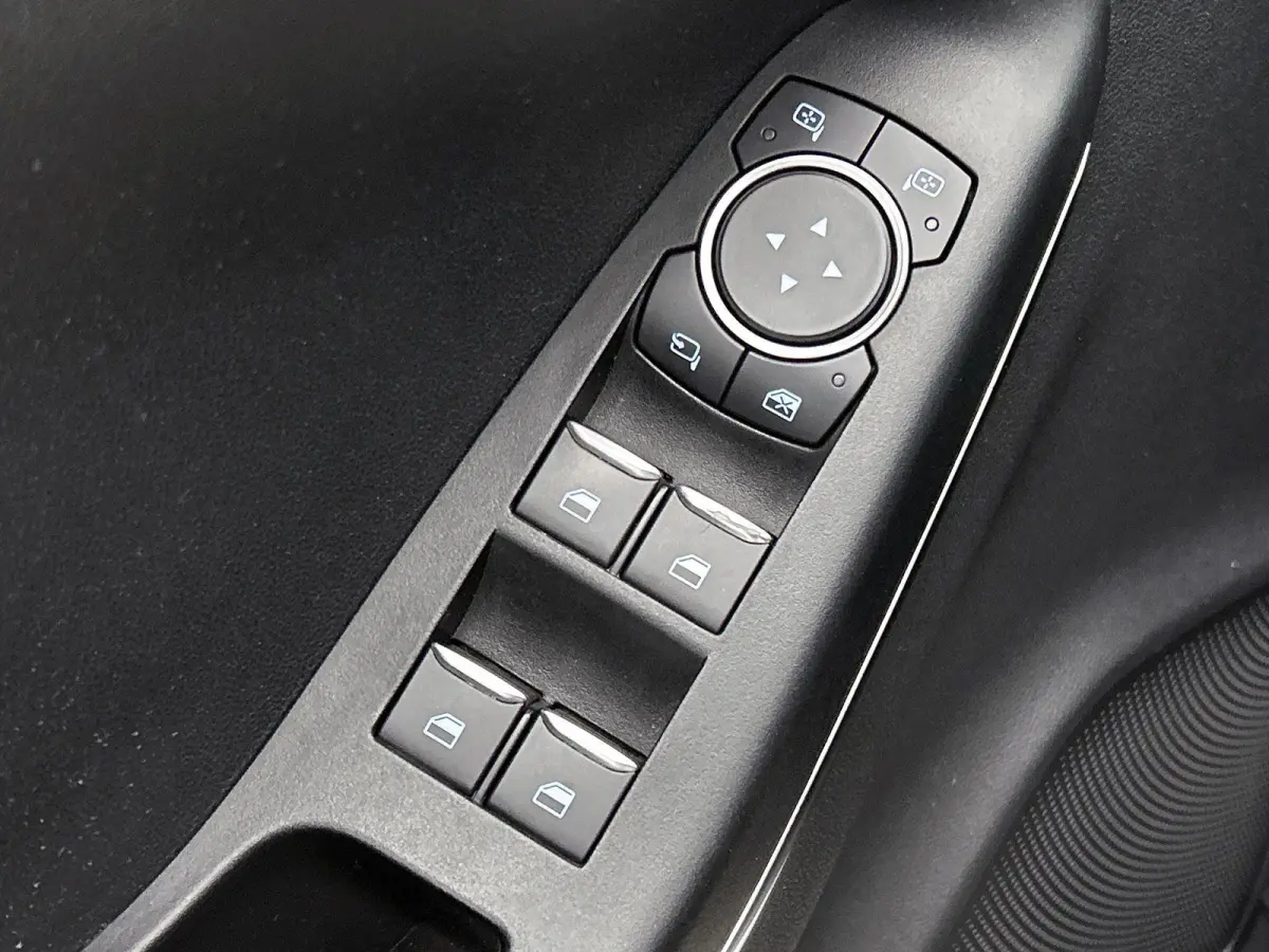 1.0 EcoBoost Titanium | Stoelmassage | Winterpack | Driver Assistance Pack | Elektrische Achterklep | Full LED | Keyless Entry | B&O Audio |