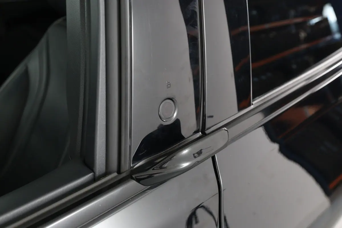 RWD 75 kWh | 1e Eigenaar! | Dealer Onderhouden! | SOH 94,5% Leder | Panoramadak | Stoel/Stuurverwarming | B&O | Memory Zetels | Cruise Adaptive | Clima | Camera |