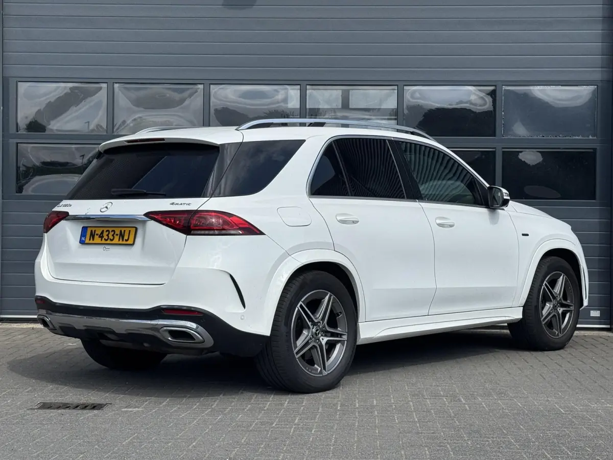350 E 4MATIC PREMIUM PLUS I DEALER ONDERHOUDEN I BURMESTER I APPLE CARPLAY I TREKHAAK I P-CAMERA