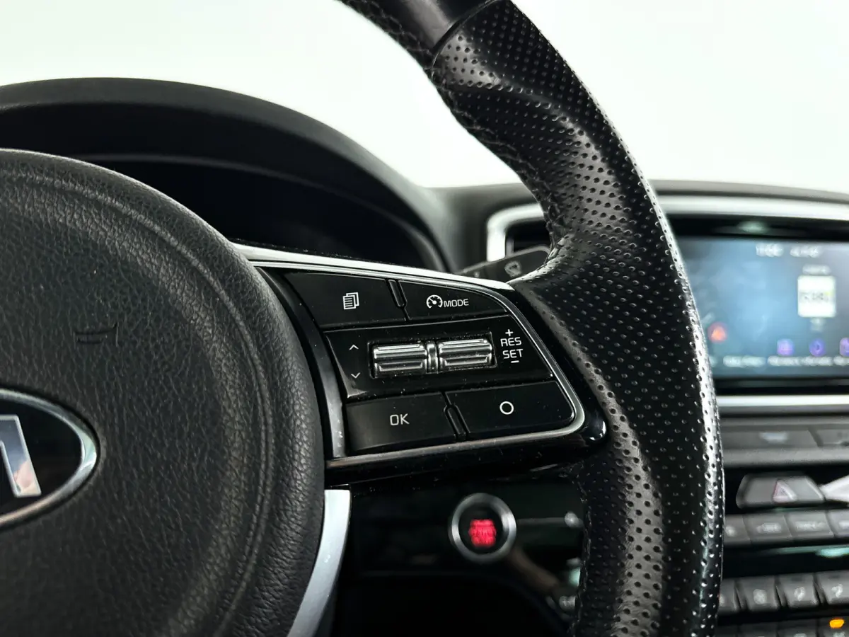 1.6 T-GDI GT-Line | Panoramadak | Parkeercamera | Keyless | Stoel- en stuurverwarming | Trekhaak