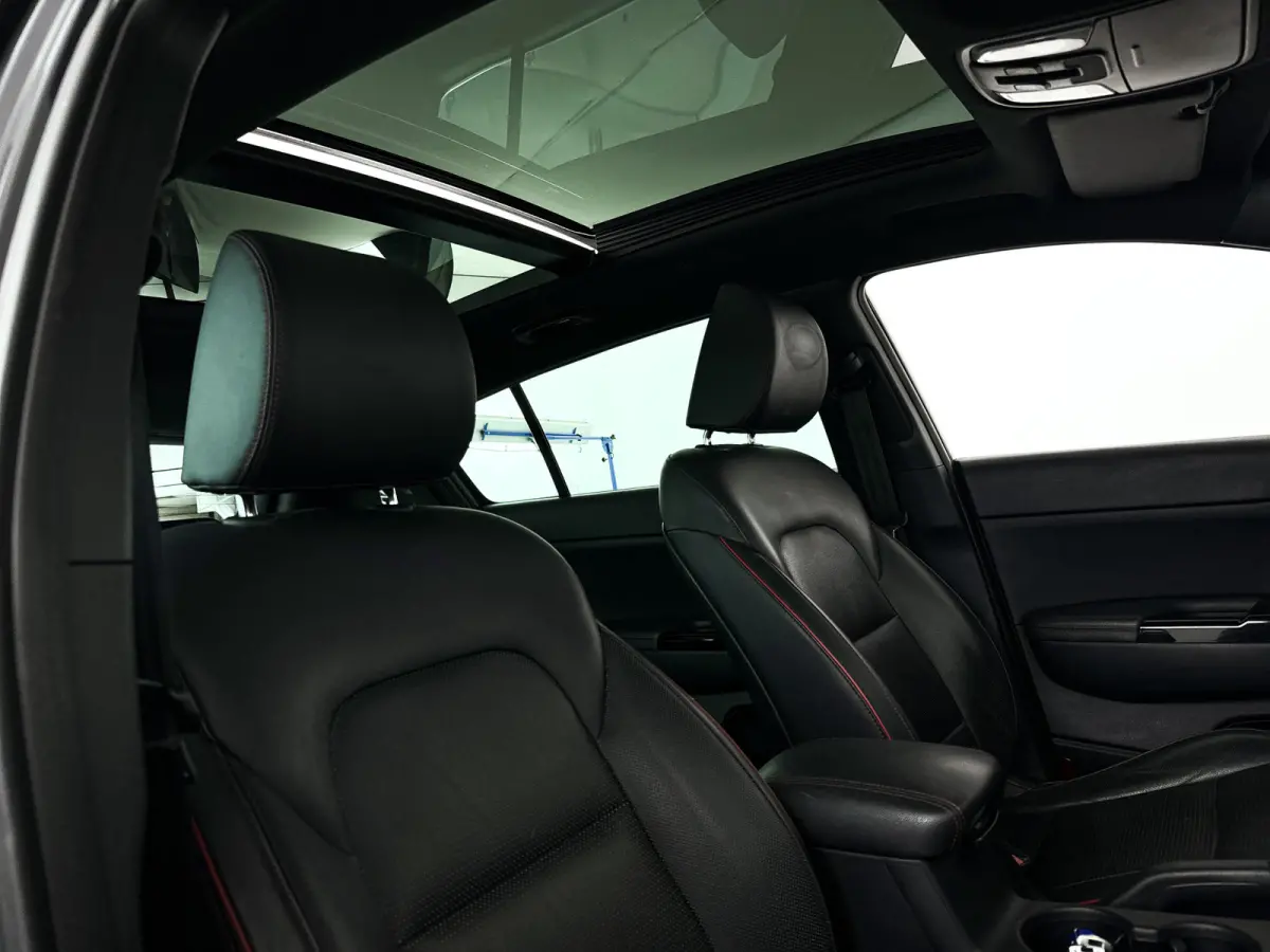 1.6 T-GDI GT-Line | Panoramadak | Parkeercamera | Keyless | Stoel- en stuurverwarming | Trekhaak