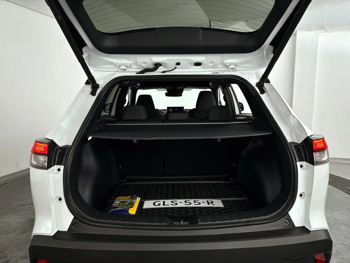 Hybrid 140 Style | Parkeercamera | Keyless start | Cruise control adaptief | Apple Carplay/Android Auto