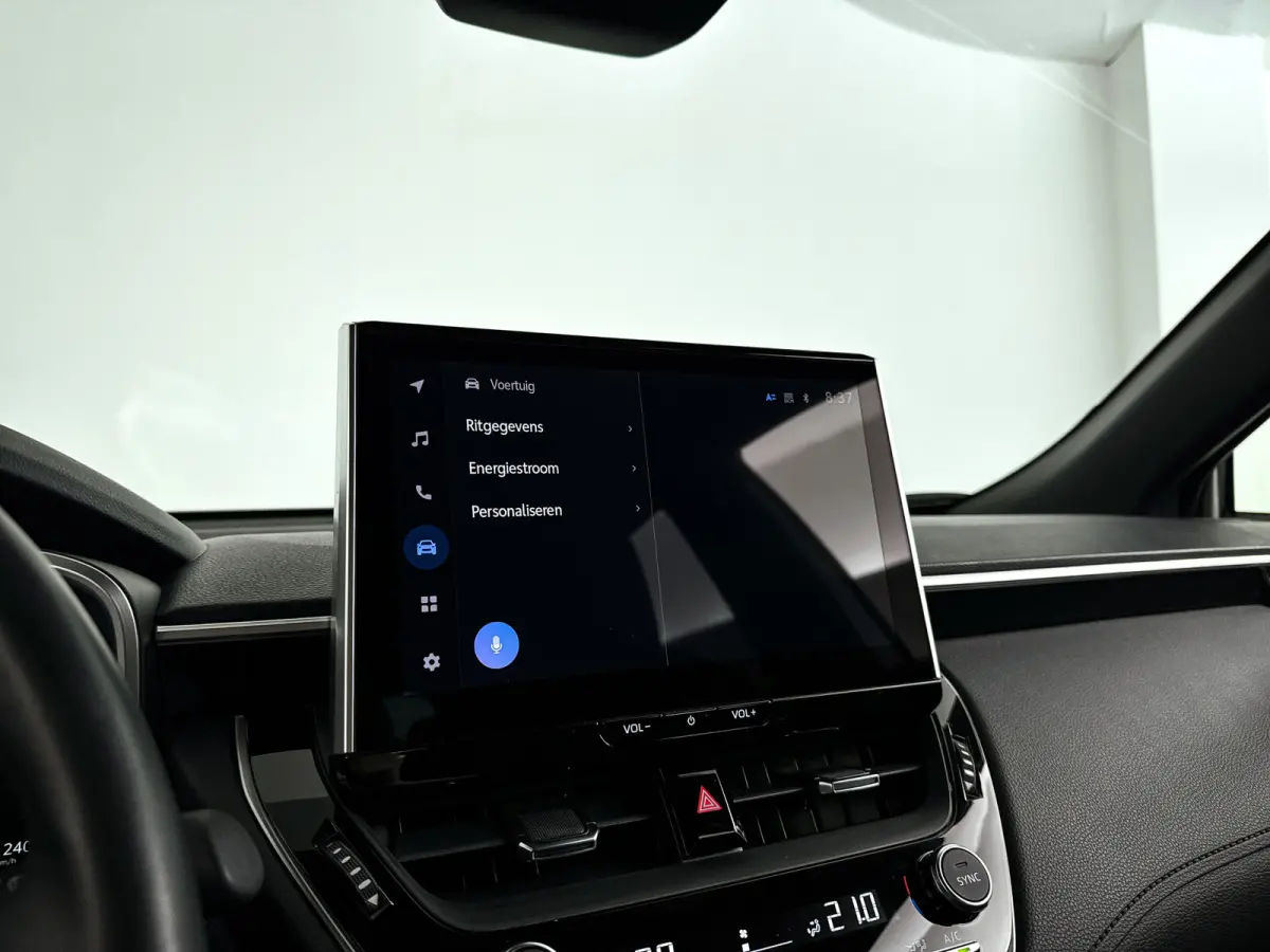 Hybrid 140 Style | Parkeercamera | Keyless start | Cruise control adaptief | Apple Carplay/Android Auto