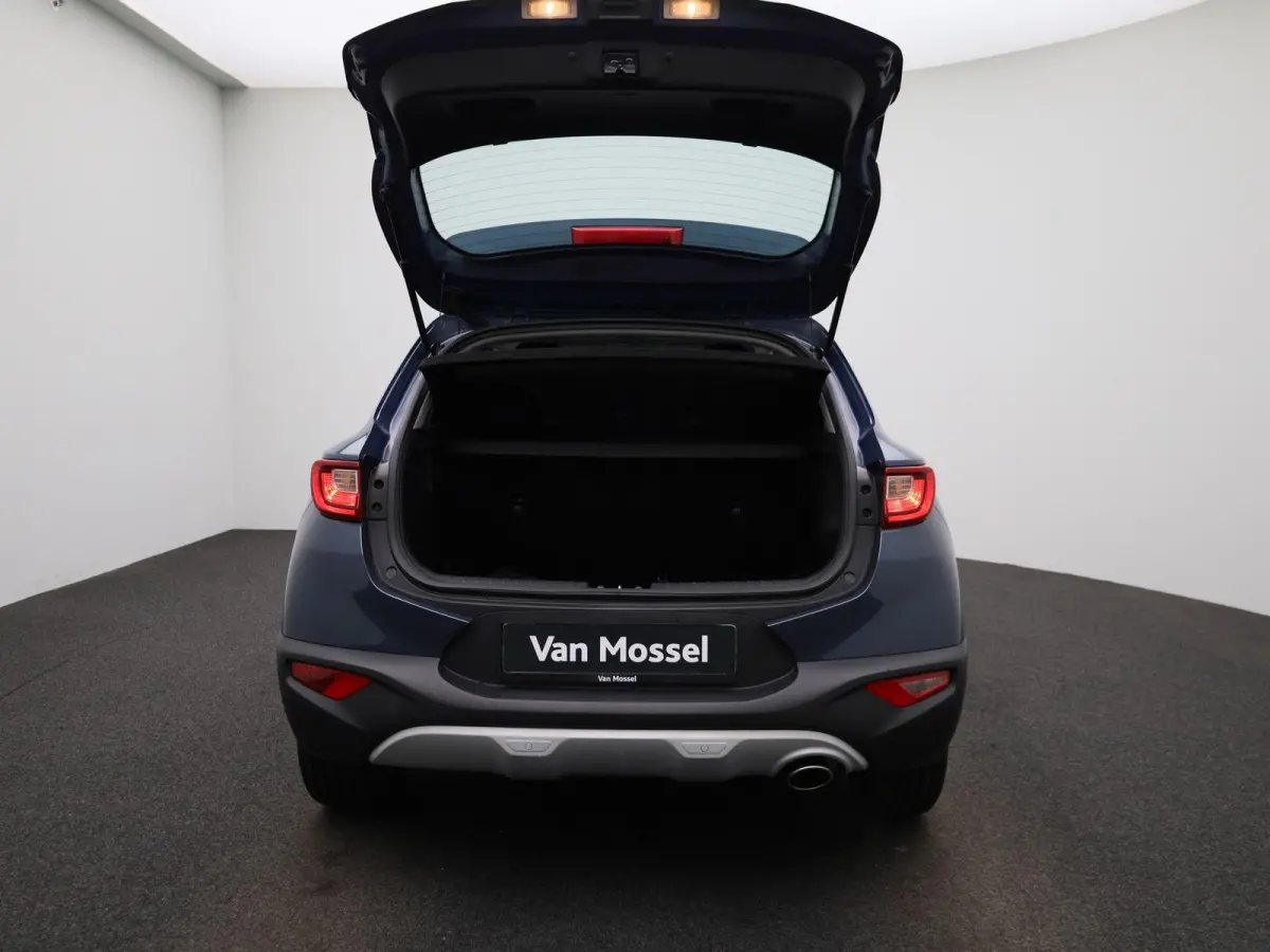 1.0 T-GDi MHEV DynamicLine | Apple Car Play / Android Play | Bluetooth | Airco | PDC | Radio / DAB+ | Elektrische Ramen | 12 Maanden BOVAG Garantie |