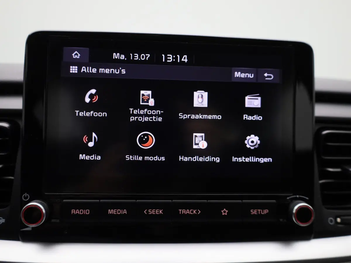 1.0 T-GDi MHEV DynamicLine | Apple Car Play / Android Play | Bluetooth | Airco | PDC | Radio / DAB+ | Elektrische Ramen | 12 Maanden BOVAG Garantie |
