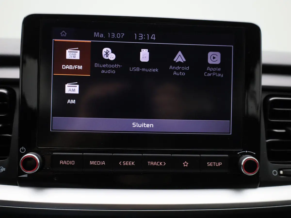 1.0 T-GDi MHEV DynamicLine | Apple Car Play / Android Play | Bluetooth | Airco | PDC | Radio / DAB+ | Elektrische Ramen | 12 Maanden BOVAG Garantie |