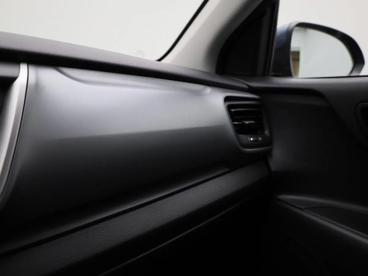 1.0 T-GDi MHEV DynamicLine | Apple Car Play / Android Play | Bluetooth | Airco | PDC | Radio / DAB+ | Elektrische Ramen | 12 Maanden BOVAG Garantie |
