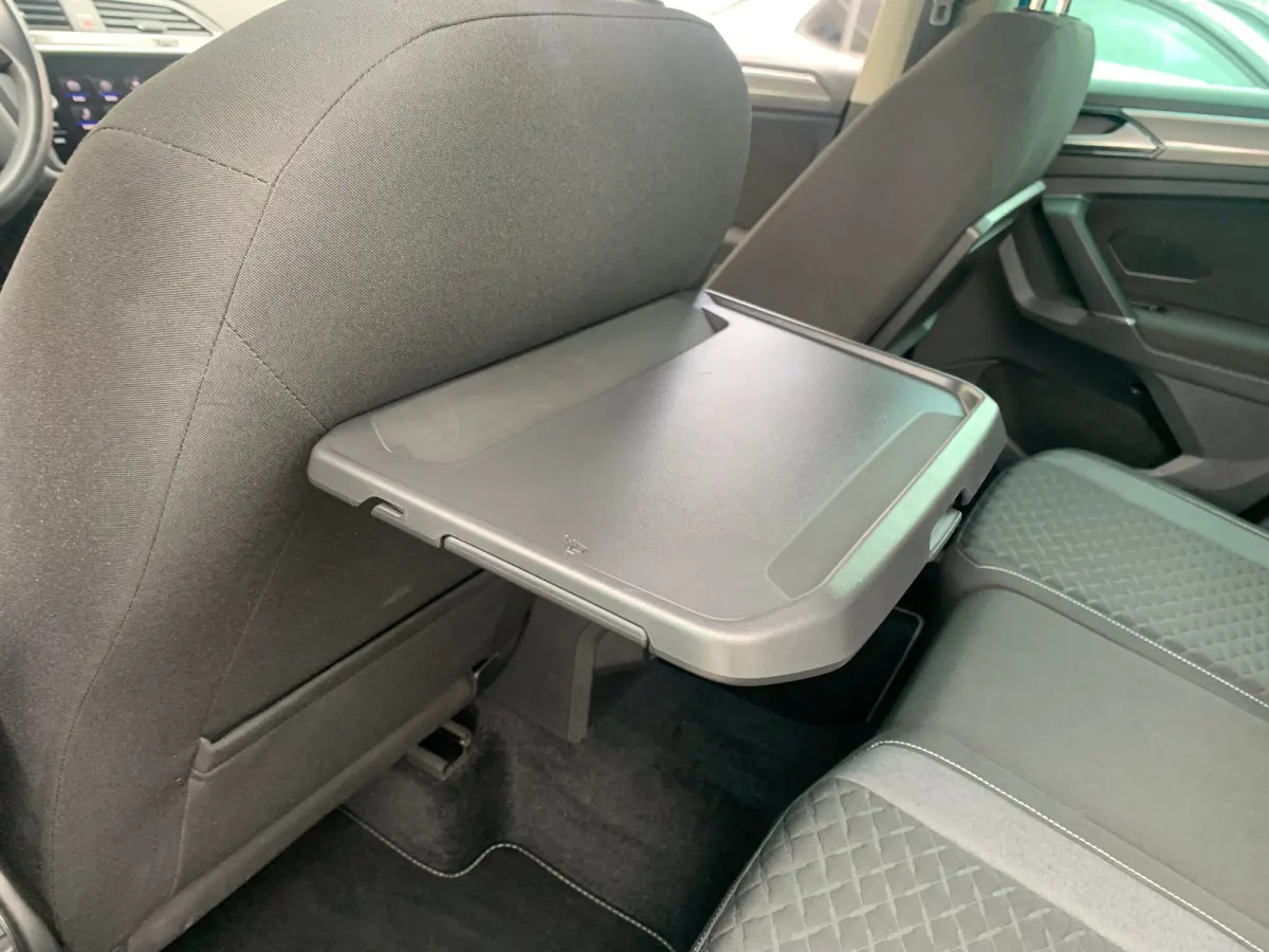 - Airco | Cruise Adaptief | DAB | LED | LMV 18" | Trekhaak Uitklapbaar |