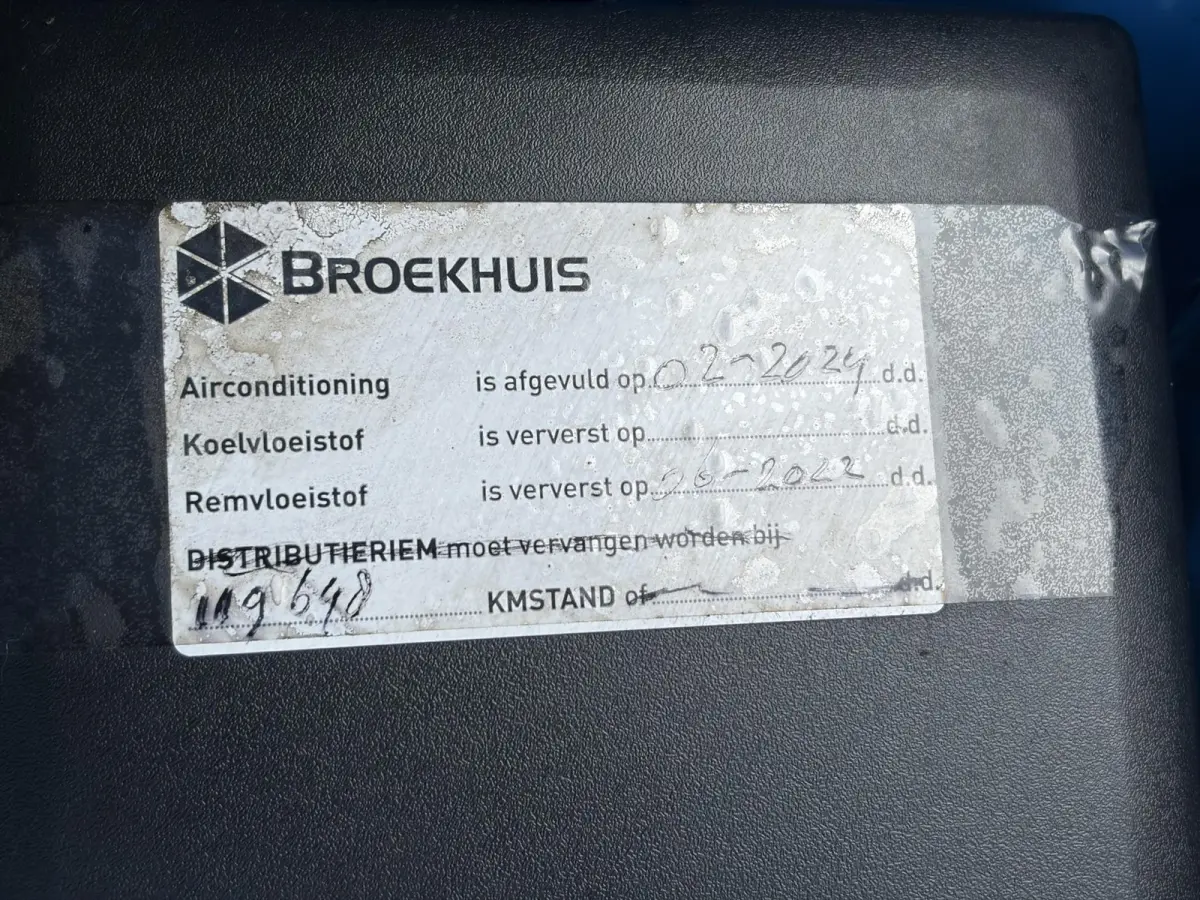 1.0T Essence 2e Eigenaar,Trekhaak,Camera,Carplay,Navi,Clima,Cruise,6 Bak,N.A.P,120pk,Lm velgen,Rijstrooksensor,Pdc,Apk tot 03-2027