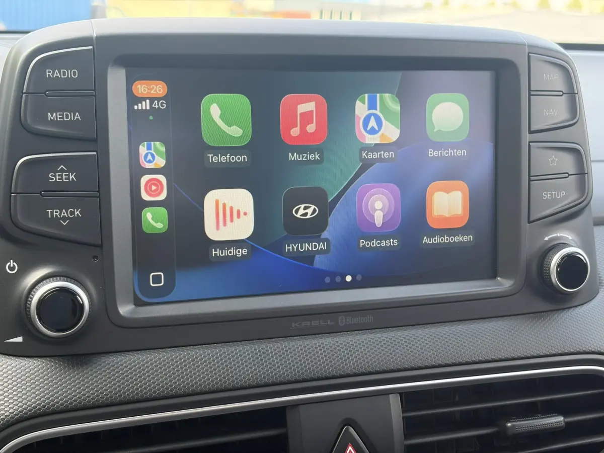 1.0T Essence 2e Eigenaar,Trekhaak,Camera,Carplay,Navi,Clima,Cruise,6 Bak,N.A.P,120pk,Lm velgen,Rijstrooksensor,Pdc,Apk tot 03-2027