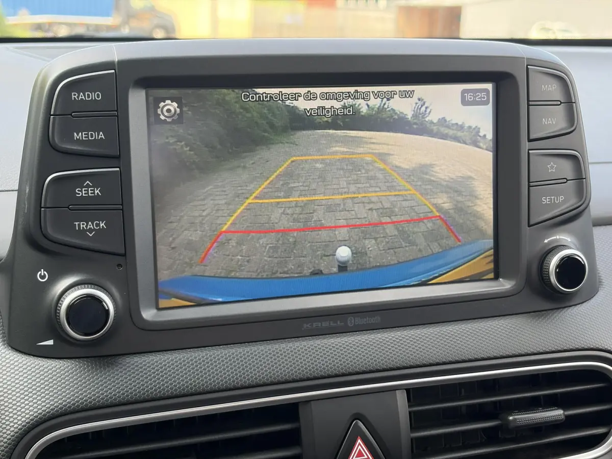 1.0T Essence 2e Eigenaar,Trekhaak,Camera,Carplay,Navi,Clima,Cruise,6 Bak,N.A.P,120pk,Lm velgen,Rijstrooksensor,Pdc,Apk tot 03-2027