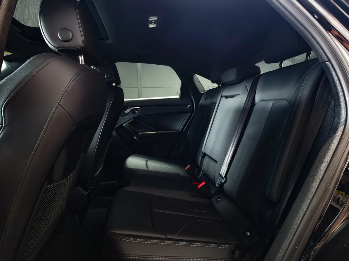 35 TFSI 3x S Line Pano | Keyless | Trekhaak | Matrix | Camera | Leder