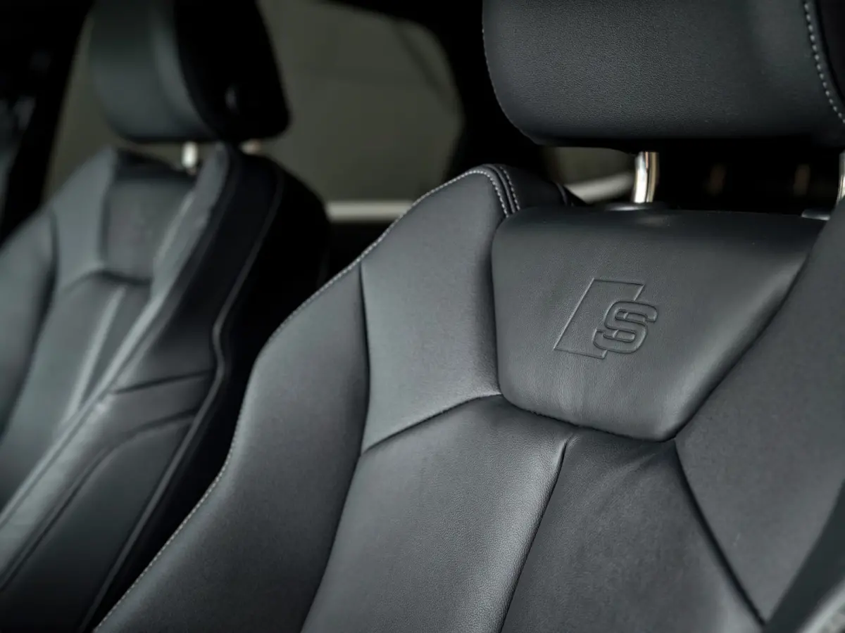 35 TFSI 3x S Line Pano | Keyless | Trekhaak | Matrix | Camera | Leder