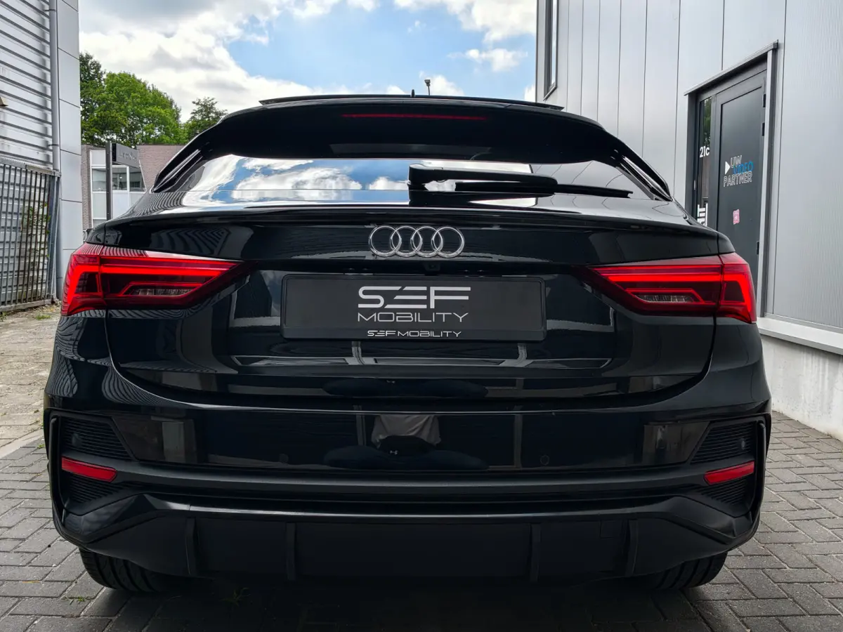 35 TFSI 3x S Line Pano | Keyless | Trekhaak | Matrix | Camera | Leder