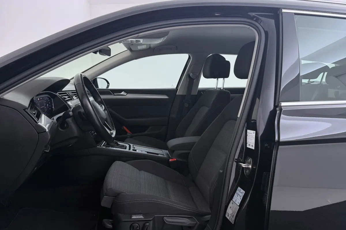 1.5 TSI Business | Trekhaak | Org NL | Digital Cockpit | CarPlay | Camera |